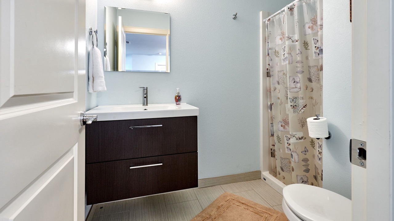 Photo of Bathroom in Lincoln Beach
