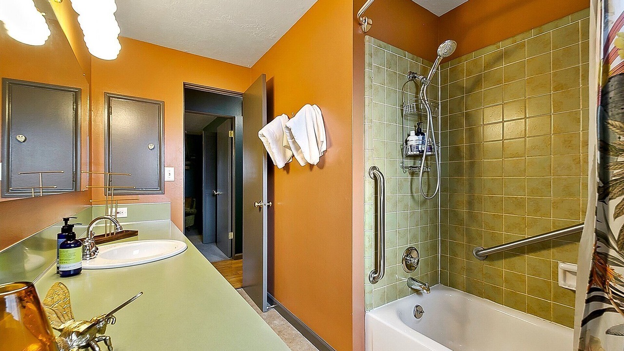 Photo of Bathroom in East End