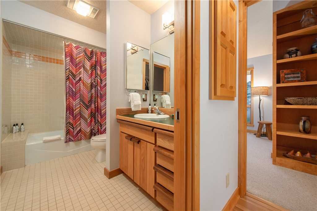 Photo of Bathroom in Moose Wilson Road