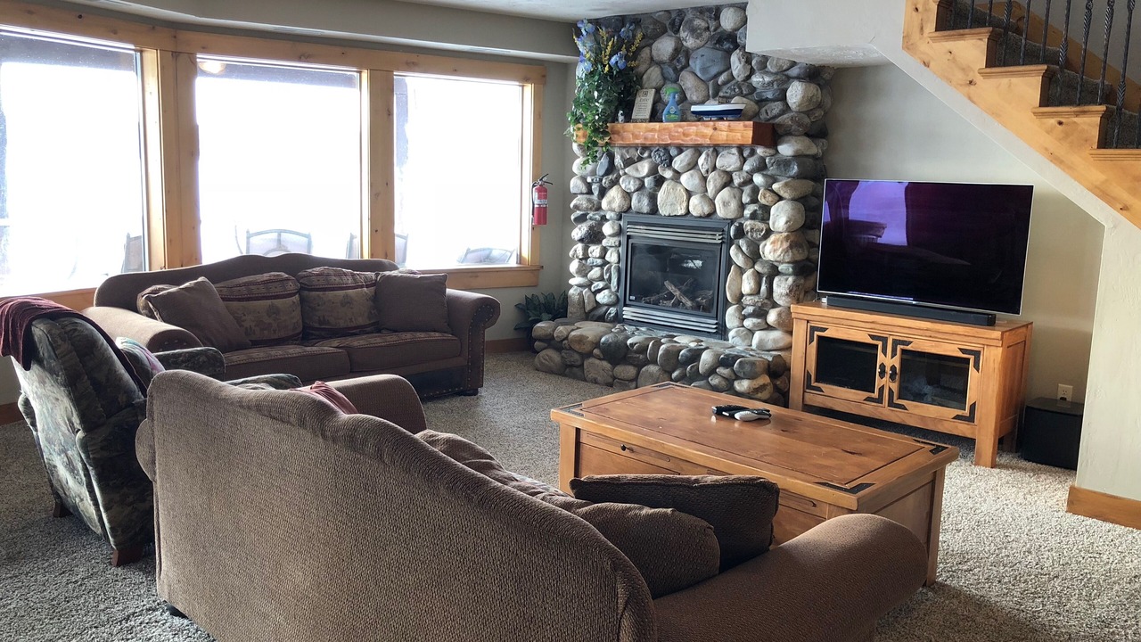 Photo of Livingroom in Island Park