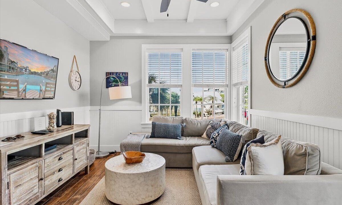 Photo of Livingroom in Cinnamon Shore