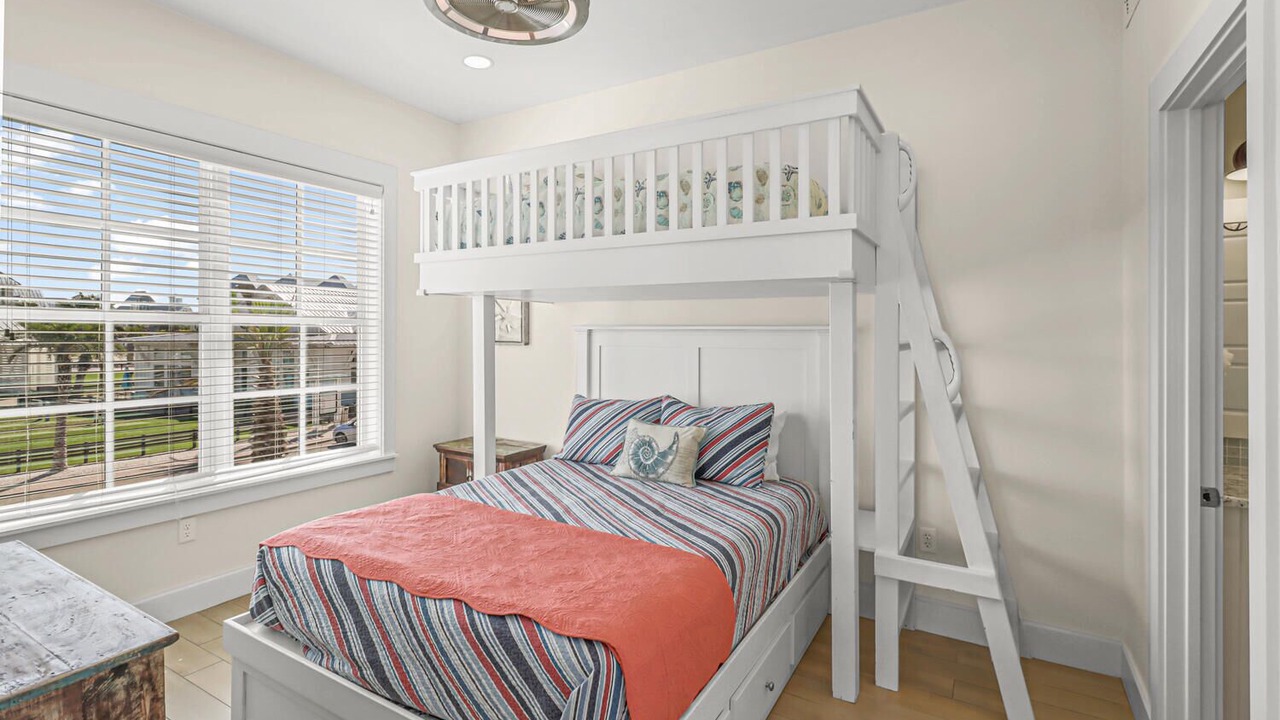 Photo of Bedroom in Cinnamon Shore