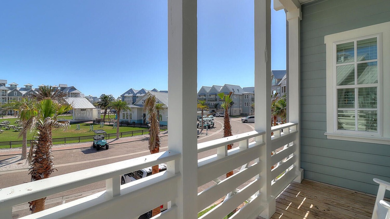 Photo of Patio Balcony in Cinnamon Shore