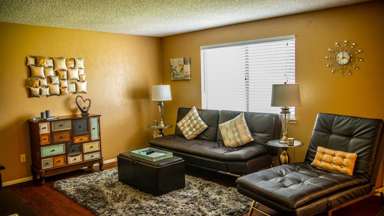 Photo of Livingroom in Eagle