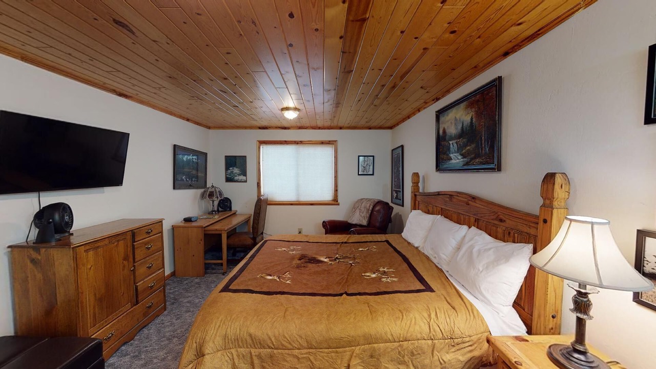 Photo of Bedroom in Island Park