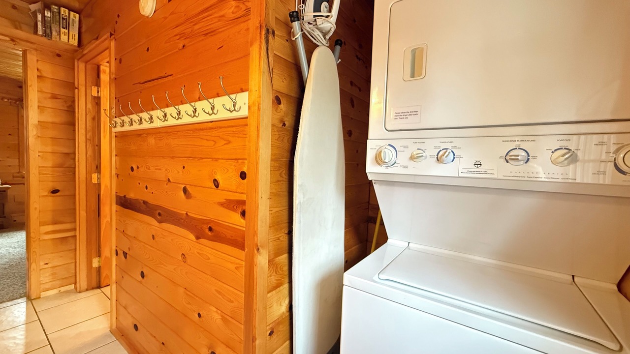 Photo of Bedroom in Island Park