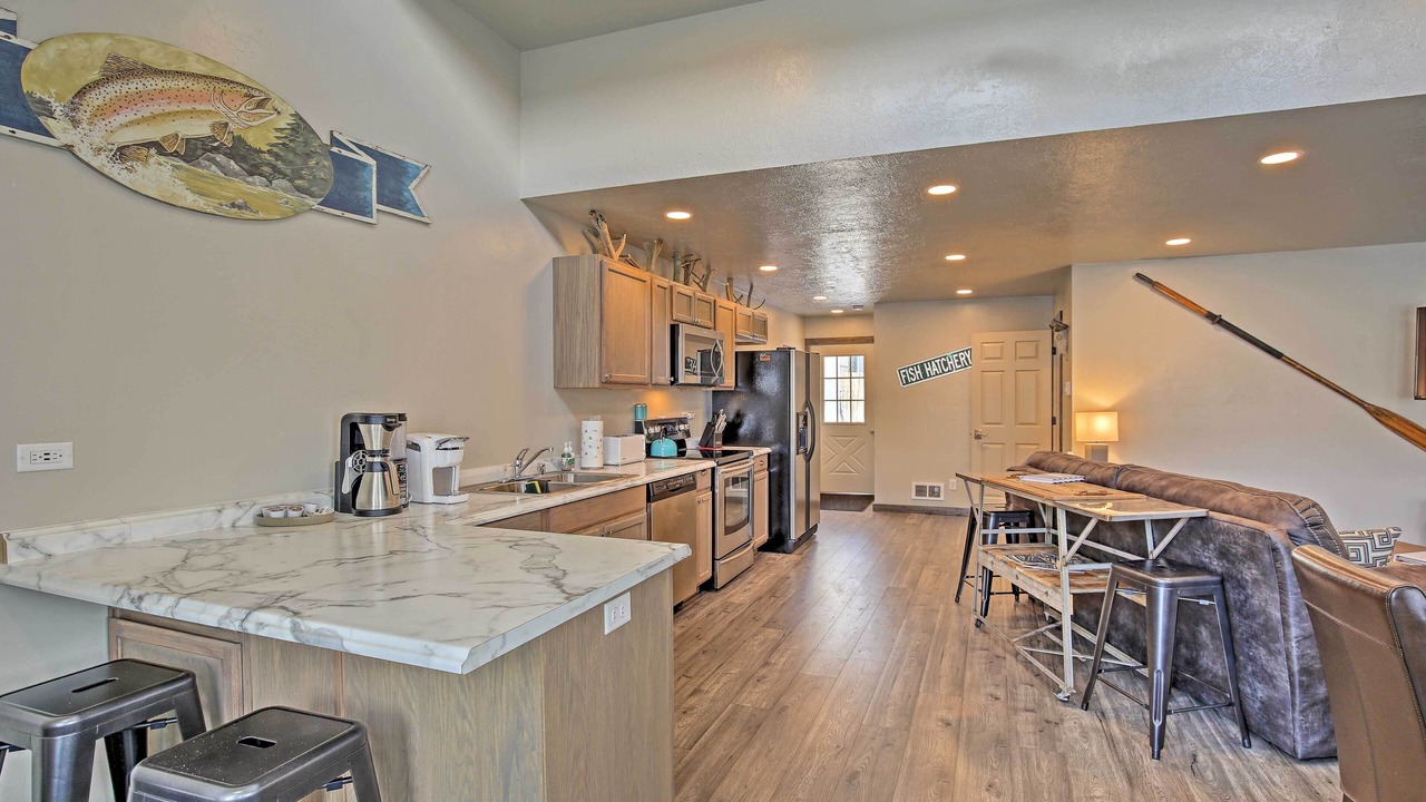Photo of Kitchen in West Yellowstone