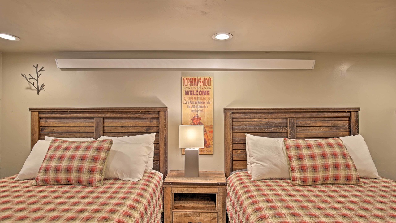 Photo of Bedroom in West Yellowstone