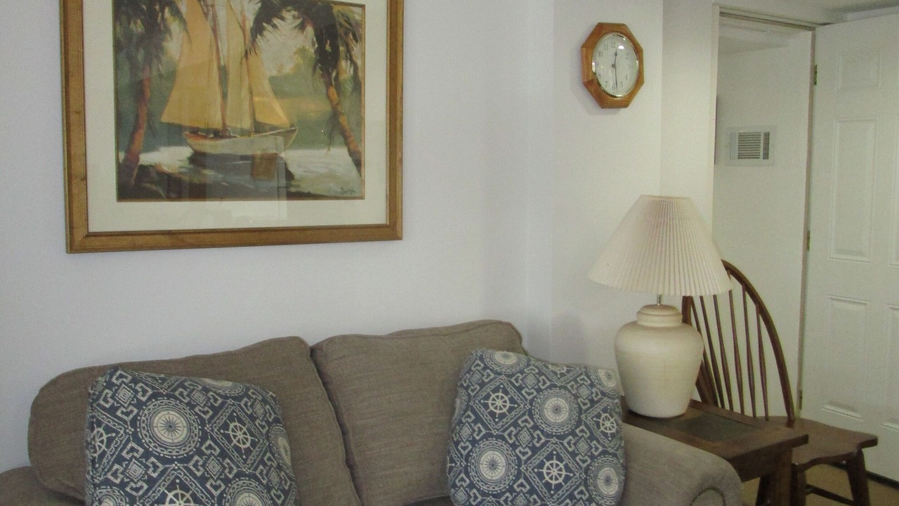Photo of Livingroom in Port Clinton