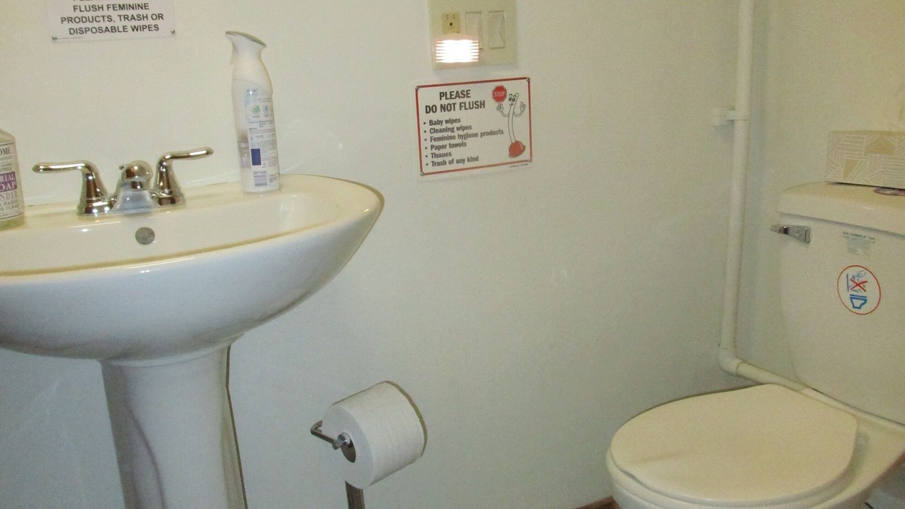 Photo of Bathroom in Port Clinton