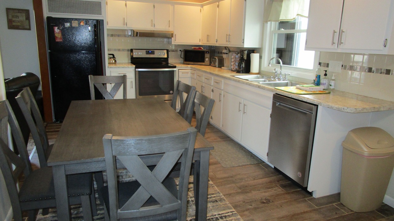 Photo of Kitchen in Port Clinton