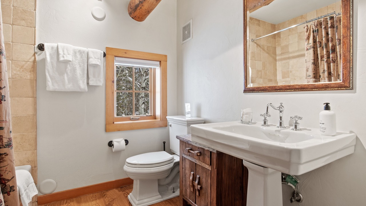 Photo of Bathroom in Moose Wilson Road