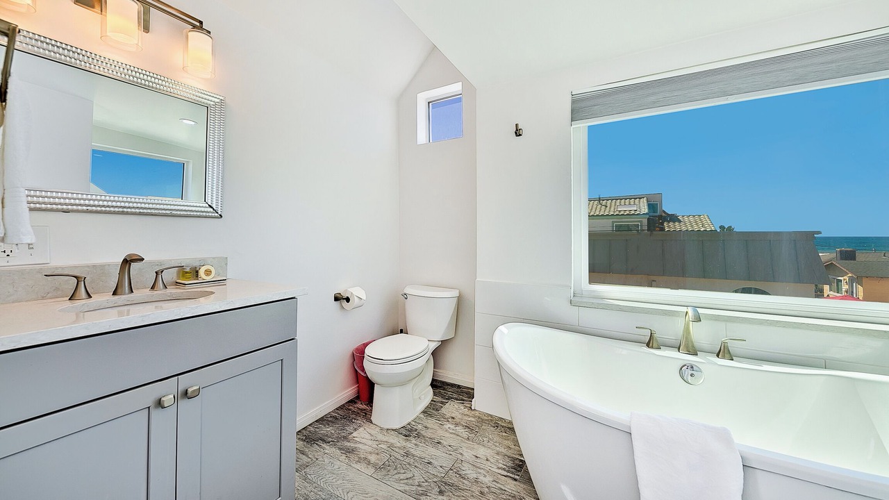 Photo of Bathroom in Mission Beach