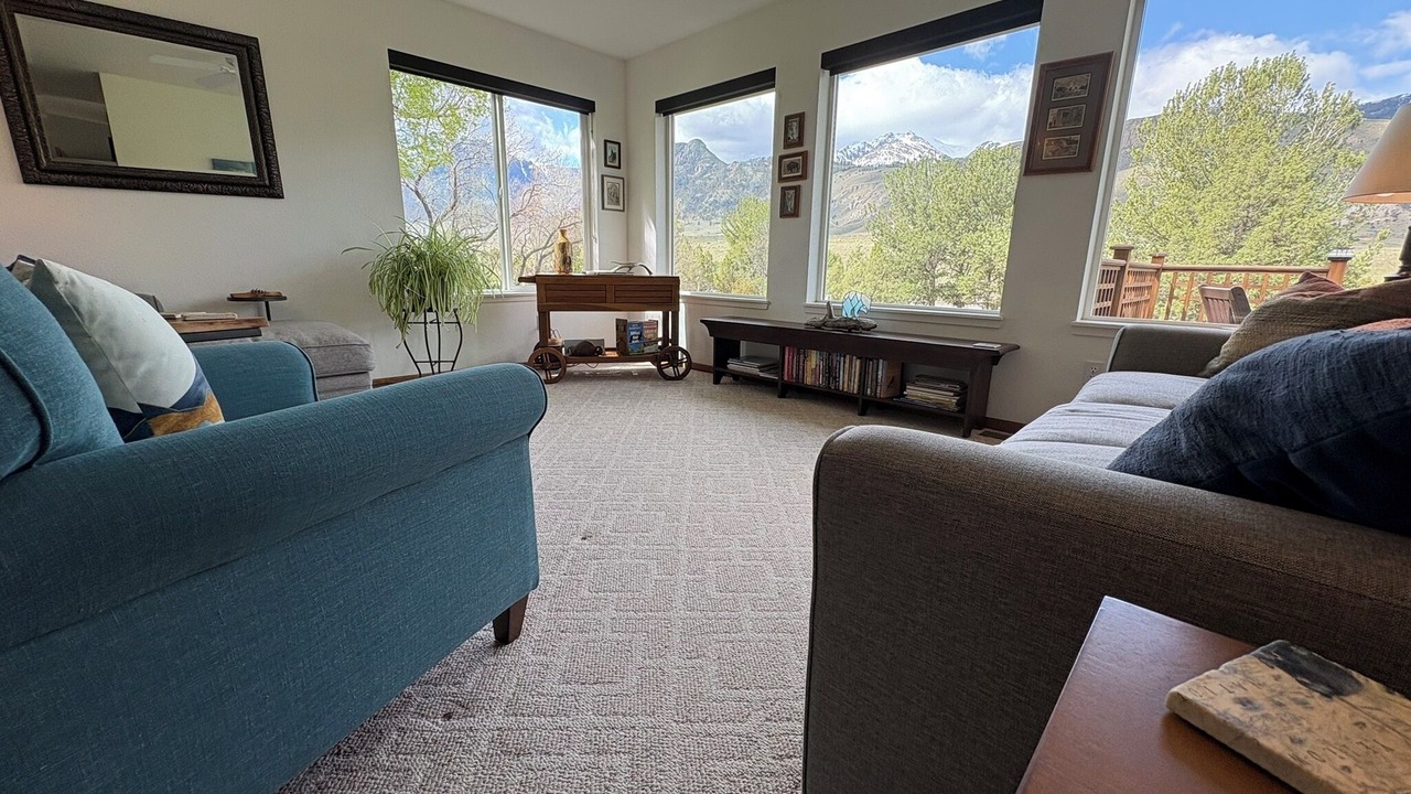 Photo of Livingroom in Gardiner