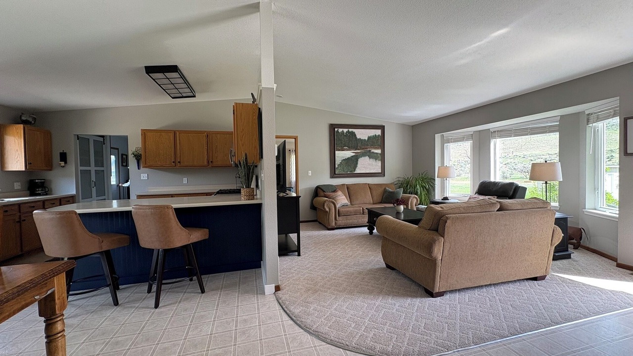 Photo of Livingroom in Gardiner