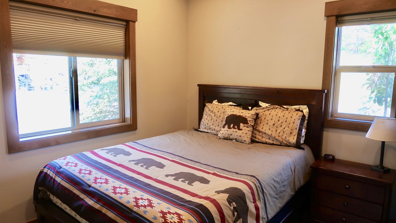 Photo of Bedroom in West Glacier