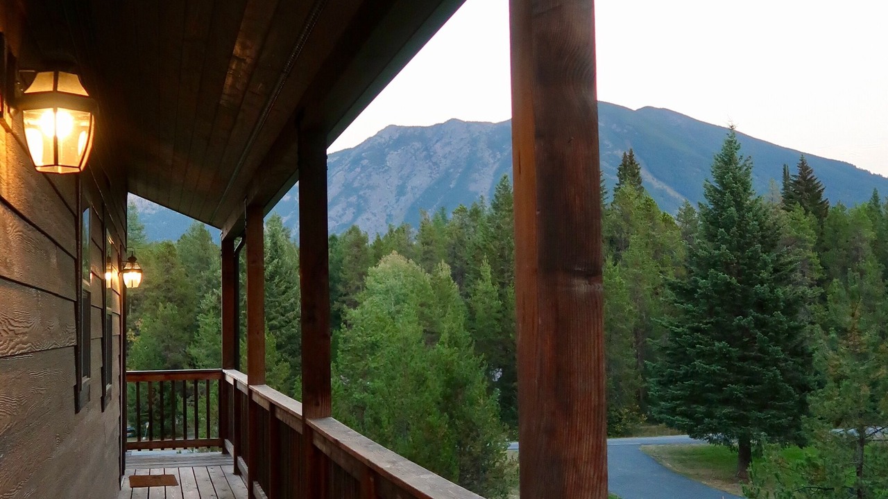 Photo of Patio Balcony in West Glacier