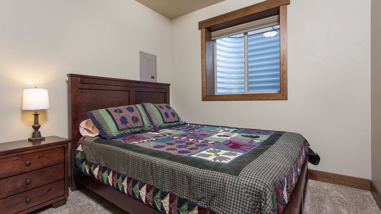Photo of Bedroom in West Glacier