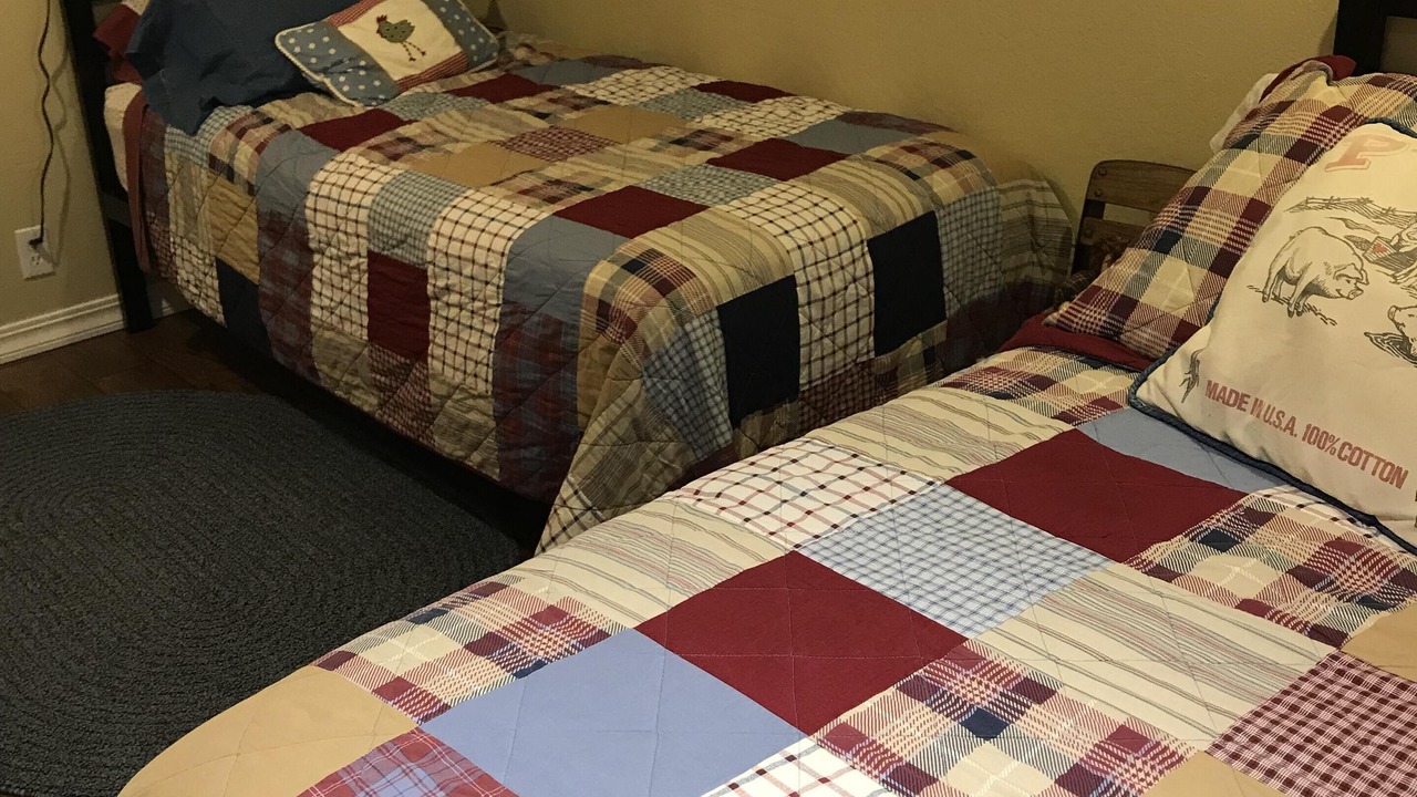 Photo of Bedroom in Gardiner