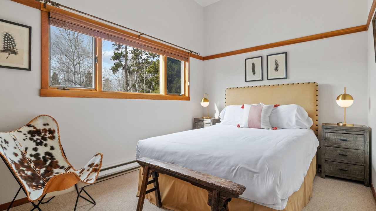 Photo of Bedroom in Moose Wilson Road