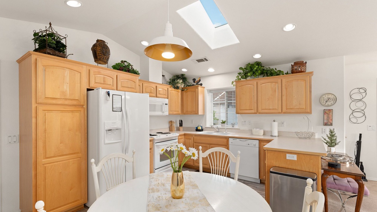 Photo of Kitchen in Redwood