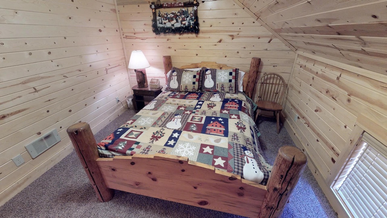 Photo of Bedroom in Island Park