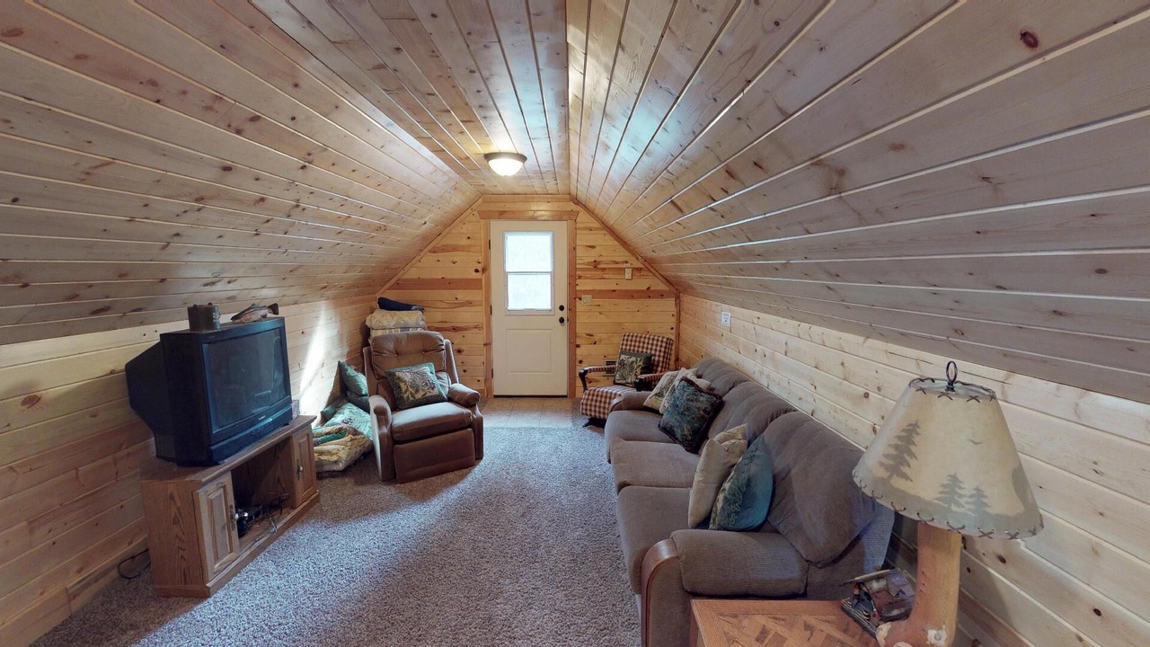 Photo of Livingroom in Island Park