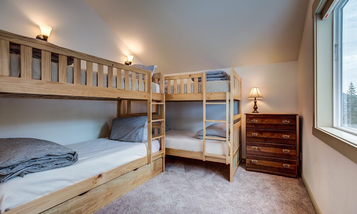 Photo of Bedroom in Sandpoint