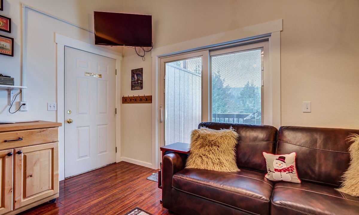 Photo of Livingroom in Sandpoint