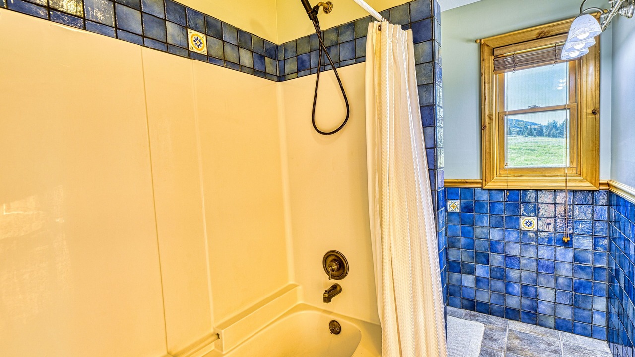 Photo of Bathroom in Wineglass