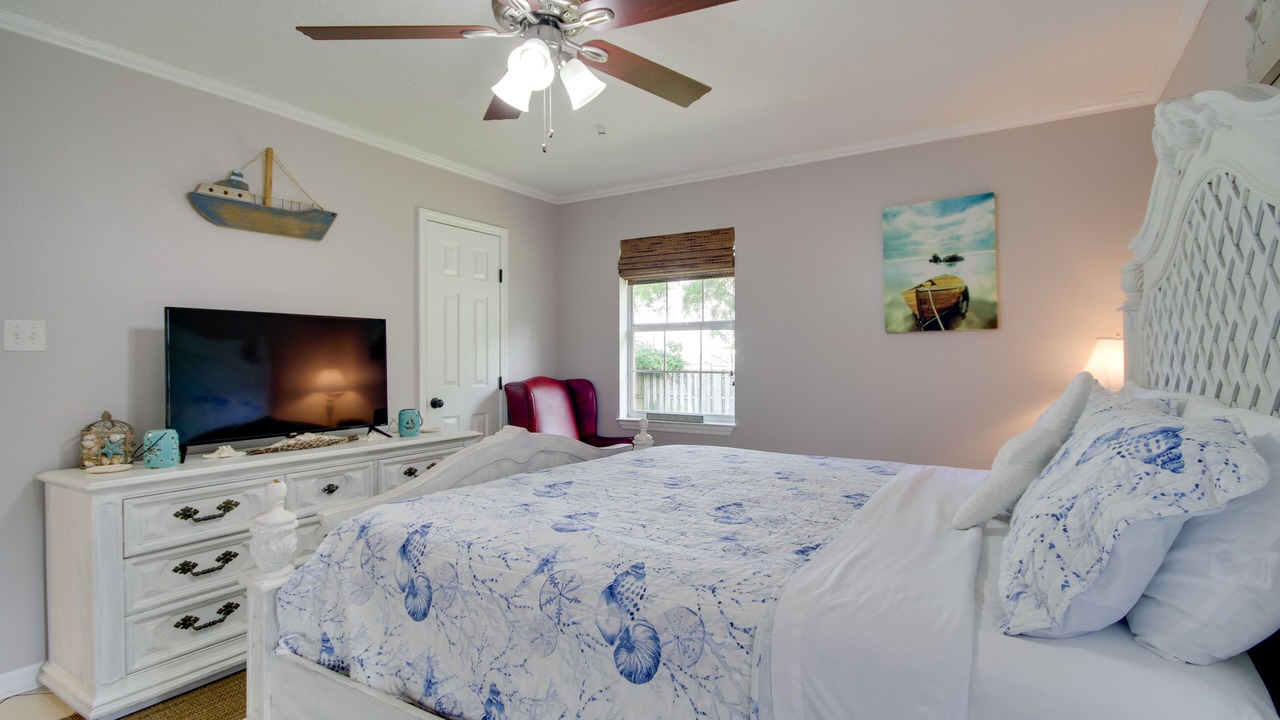 Photo of Bedroom in Pass Christian