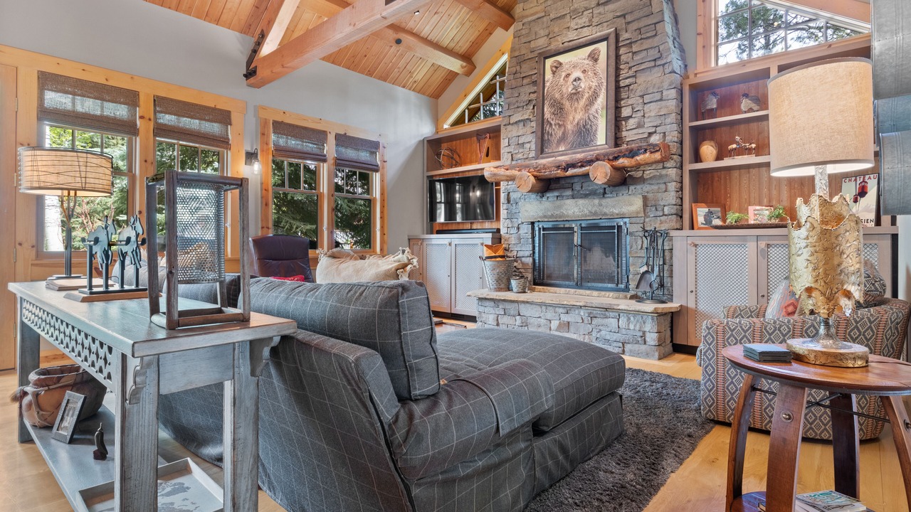 Photo of Livingroom in Teton Village
