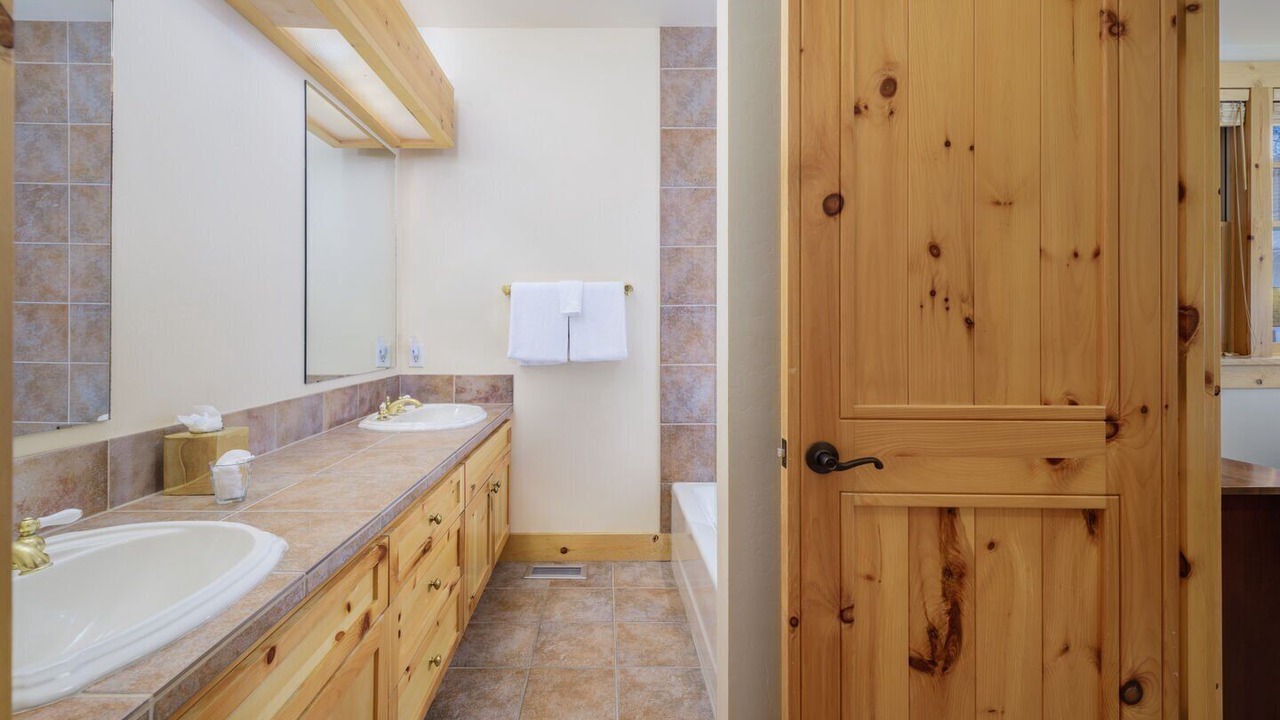 Photo of Bathroom in Granite Ridge
