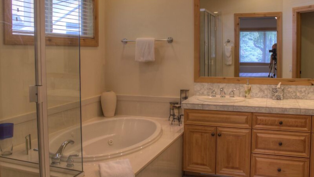 Photo of Bathroom in Warm Springs