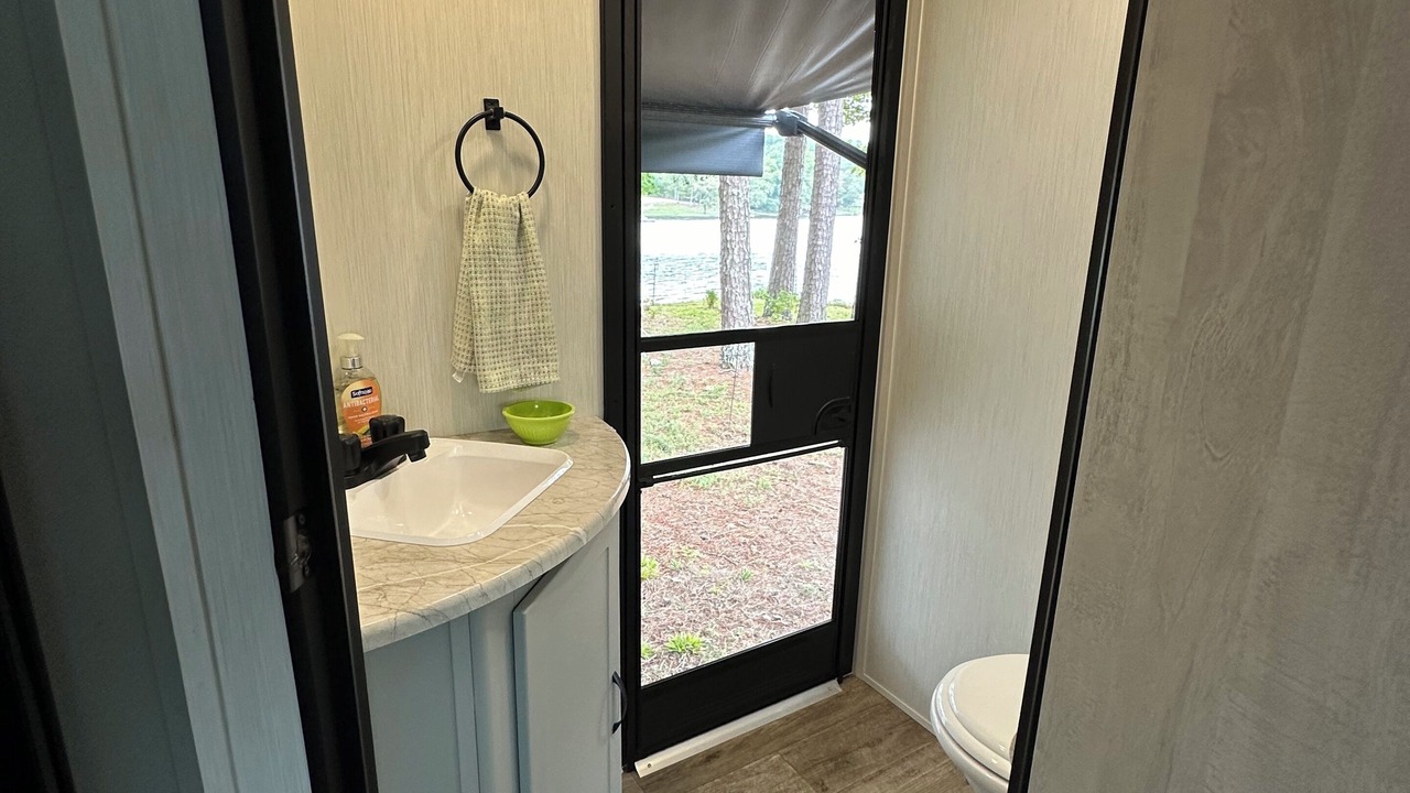 Photo of Bathroom in Rockwell