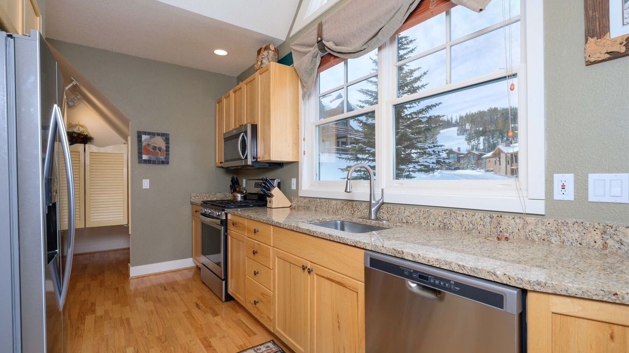Photo of Kitchen in Saddle Ridge