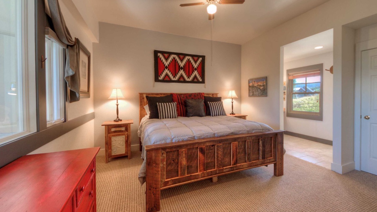 Photo of Bedroom in Saddle Ridge