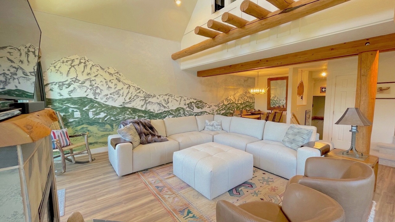 Photo of Livingroom in Saddle Ridge