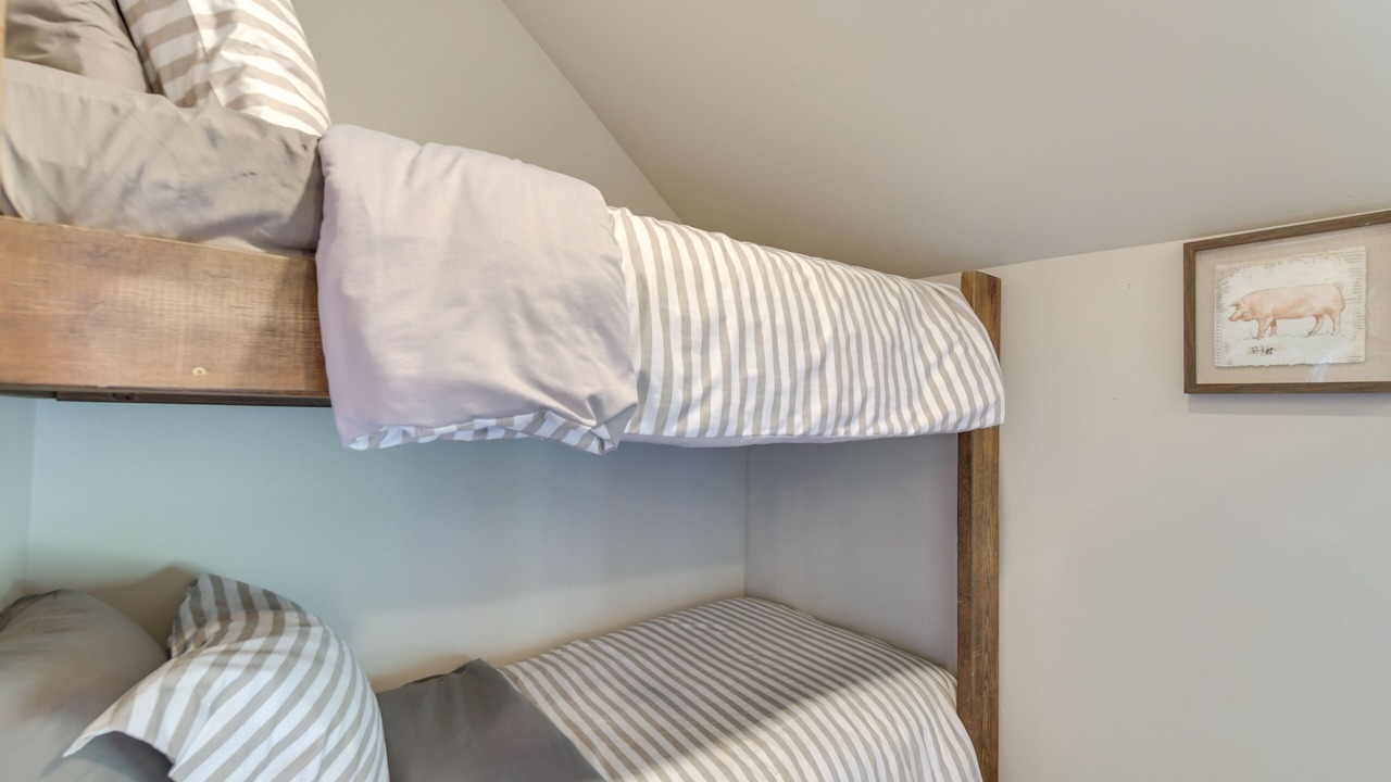 Photo of Bedroom in Stevens County