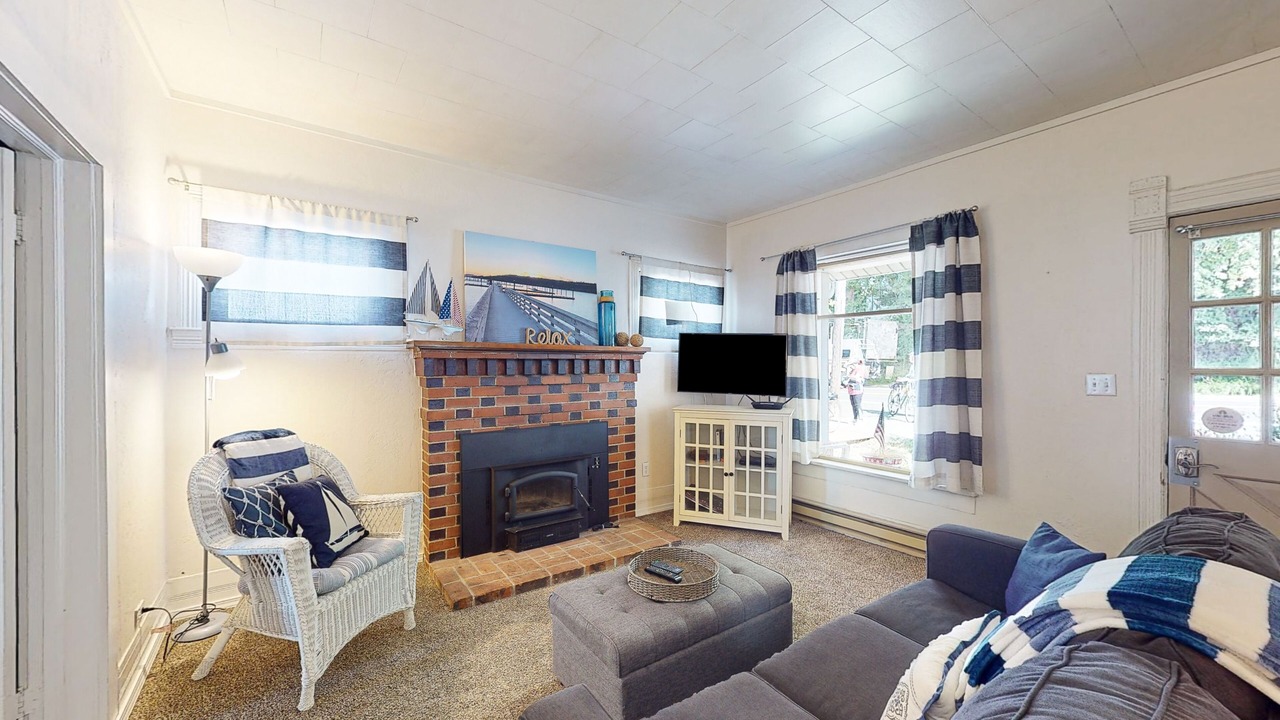 Photo of Livingroom in Harrison