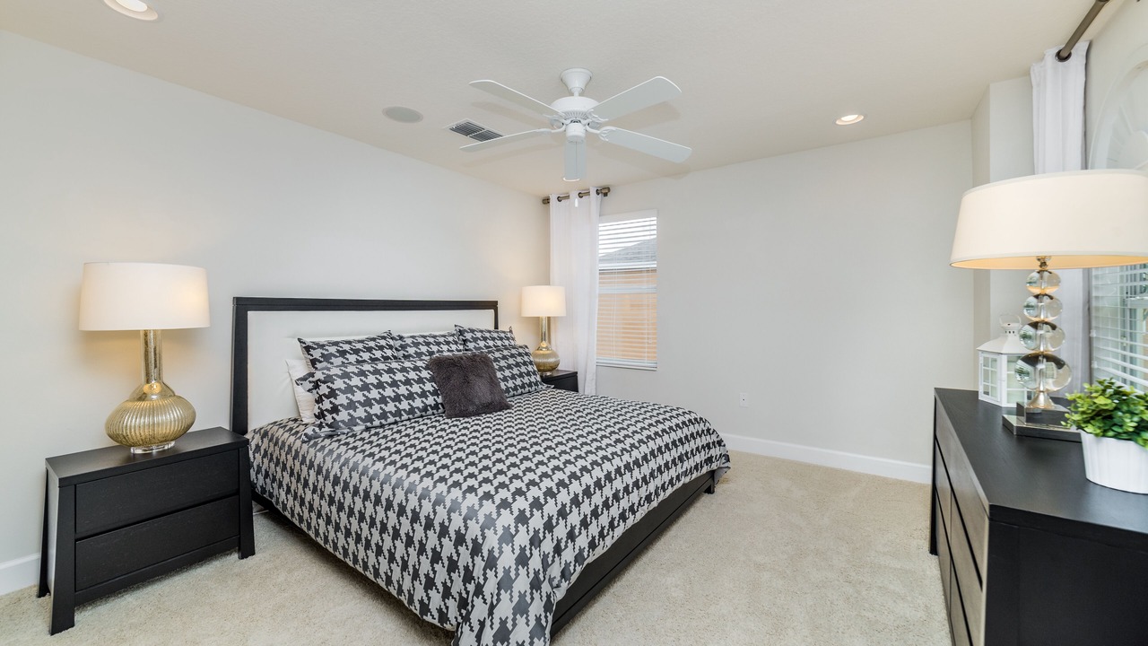 Photo of Bedroom in Watersong