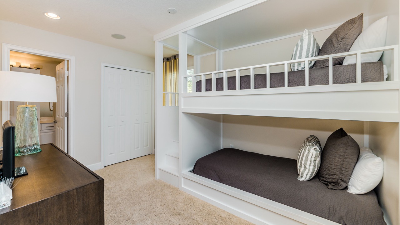Photo of Bedroom in Watersong