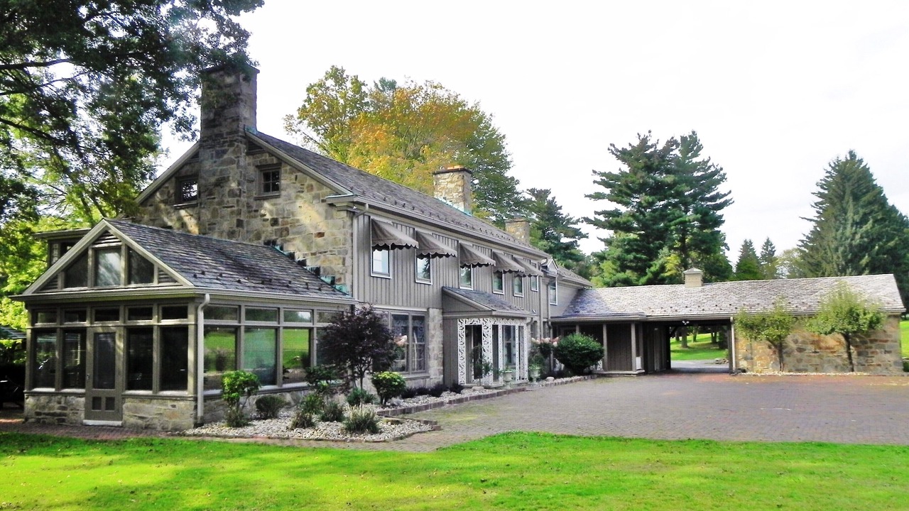 Photo of Outdoor in Hubbard