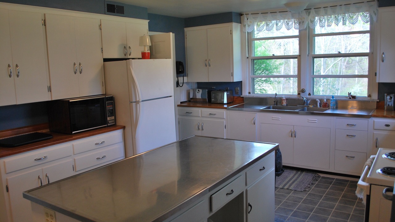 Photo of Kitchen in Hubbard