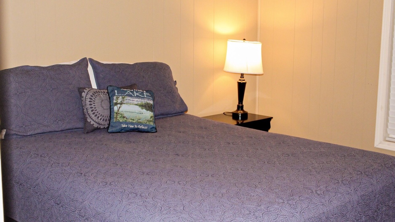 Photo of Bedroom in Mid America