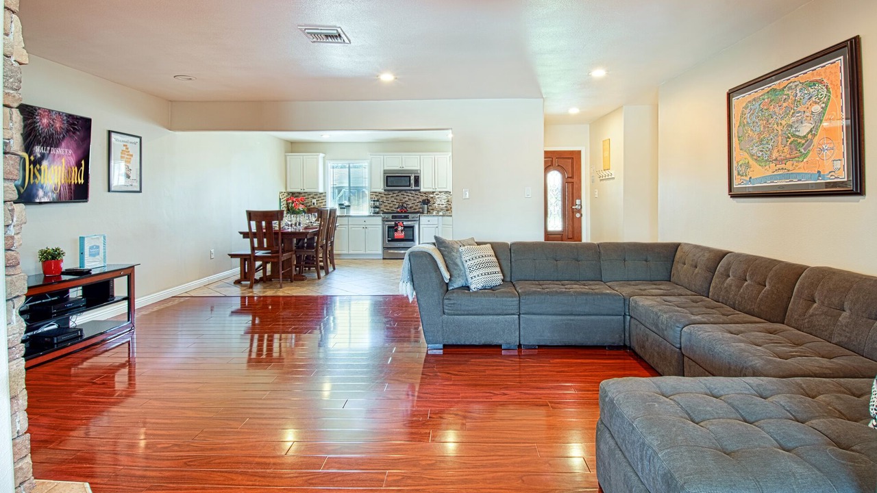 Photo of Livingroom in Hermosa Village