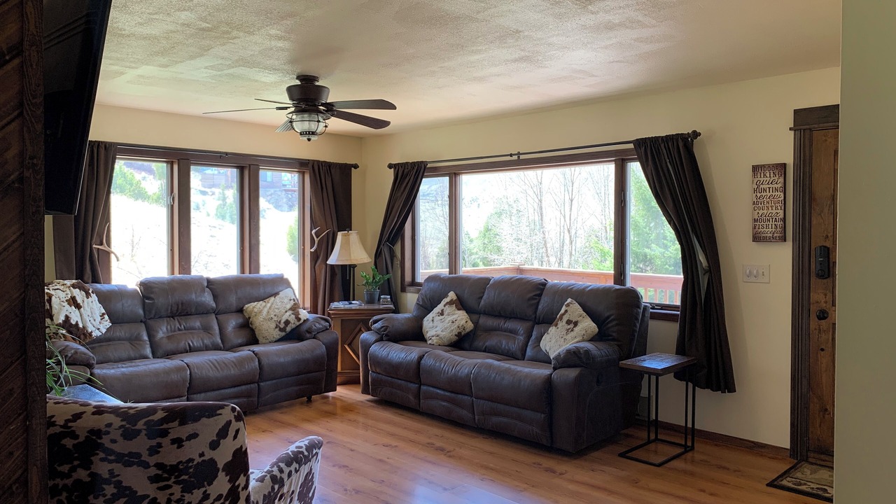 Photo of Livingroom in Gardiner