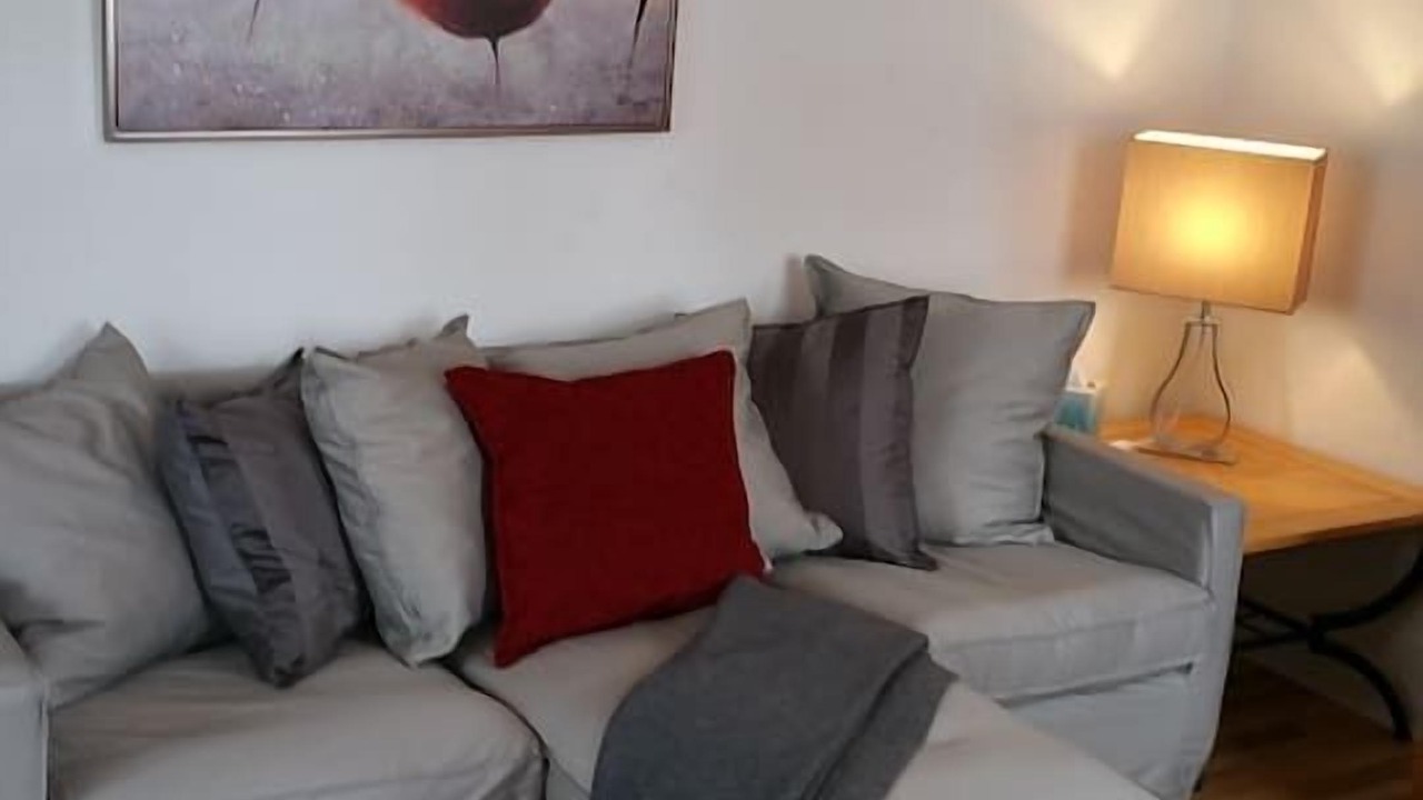 Photo of Livingroom in Downtown Klamath Falls