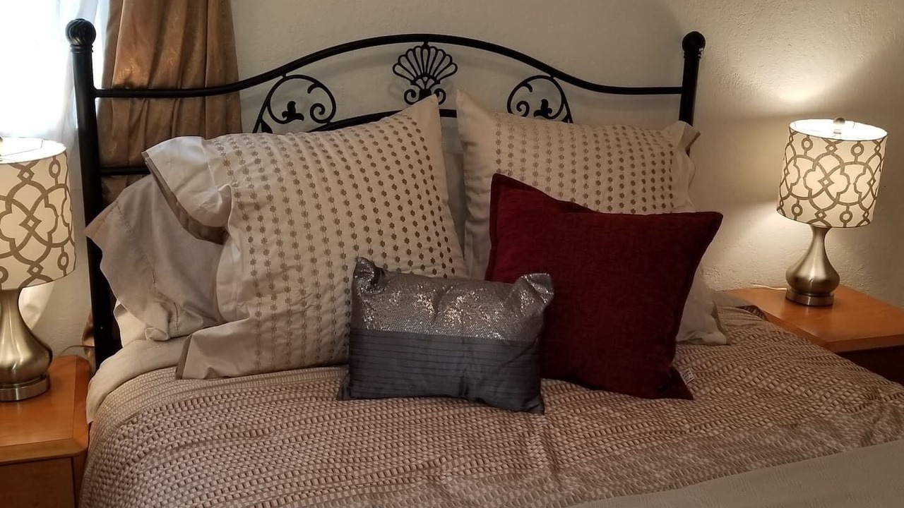 Photo of Bedroom in Downtown Klamath Falls
