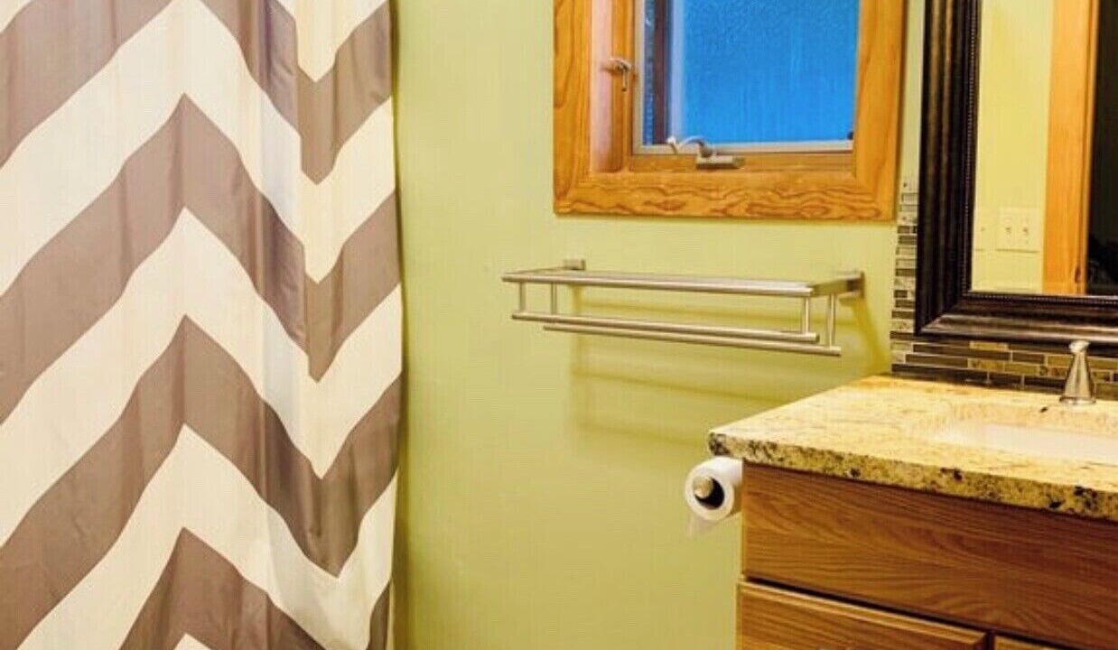 Photo of Bathroom in Loon Lake